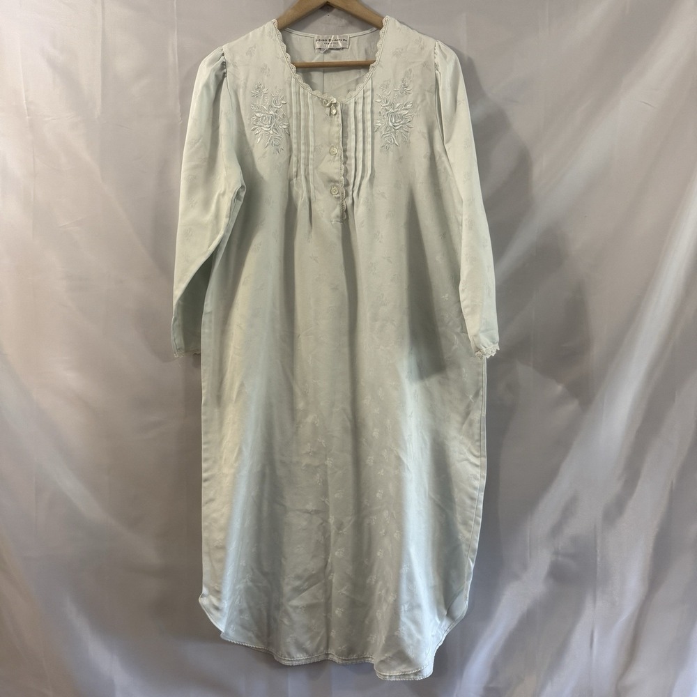 Vintage Miss Elaine Roses Nightgown Pale Blue Pajamas Cottagecore Modest S